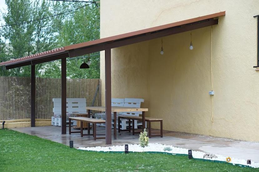 La Casa Del Rio Villa Granja Llumes Exterior foto